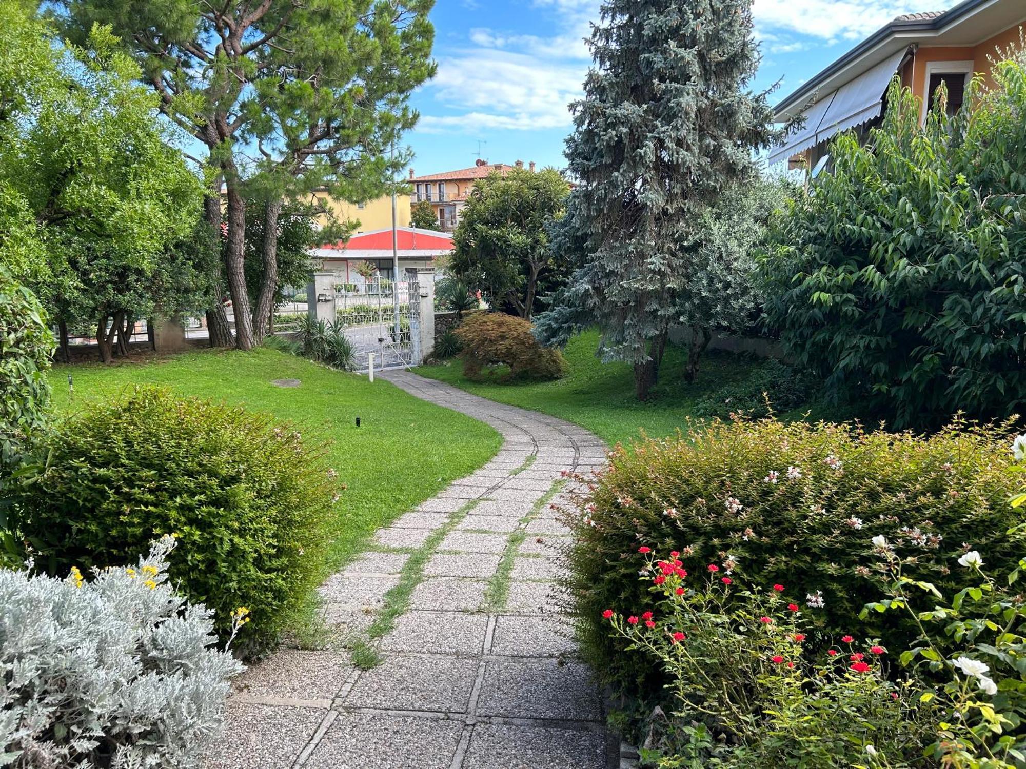 Gold Garda Desenzano Leilighet Desenzano del Garda Eksteriør bilde
