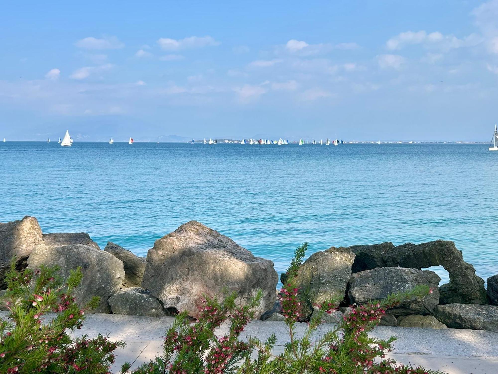 Gold Garda Desenzano Leilighet Desenzano del Garda Eksteriør bilde